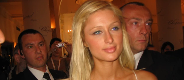 Paris Hilton: Wpływ Wodnika na Jej Karierę Gwiazdorską